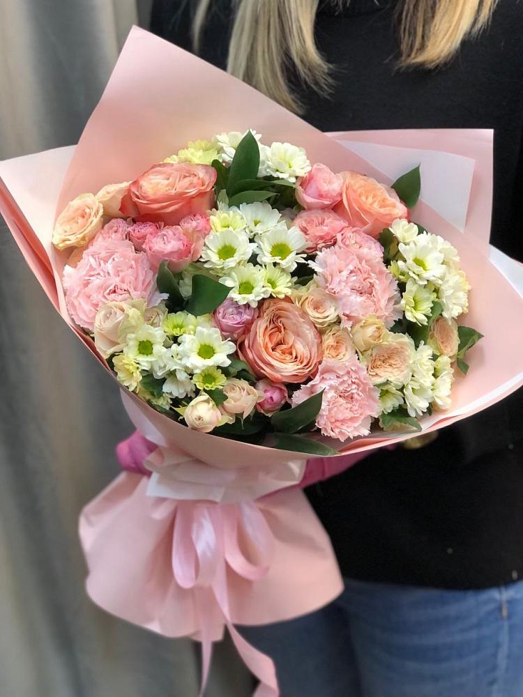 Букет цветов из: Гвоздики, Розы и Хризантемы в Калаче